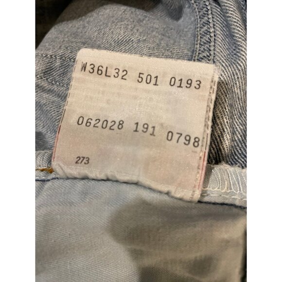 Vintage Levi’s 501 Mens Jeans - Picture 8 of 8